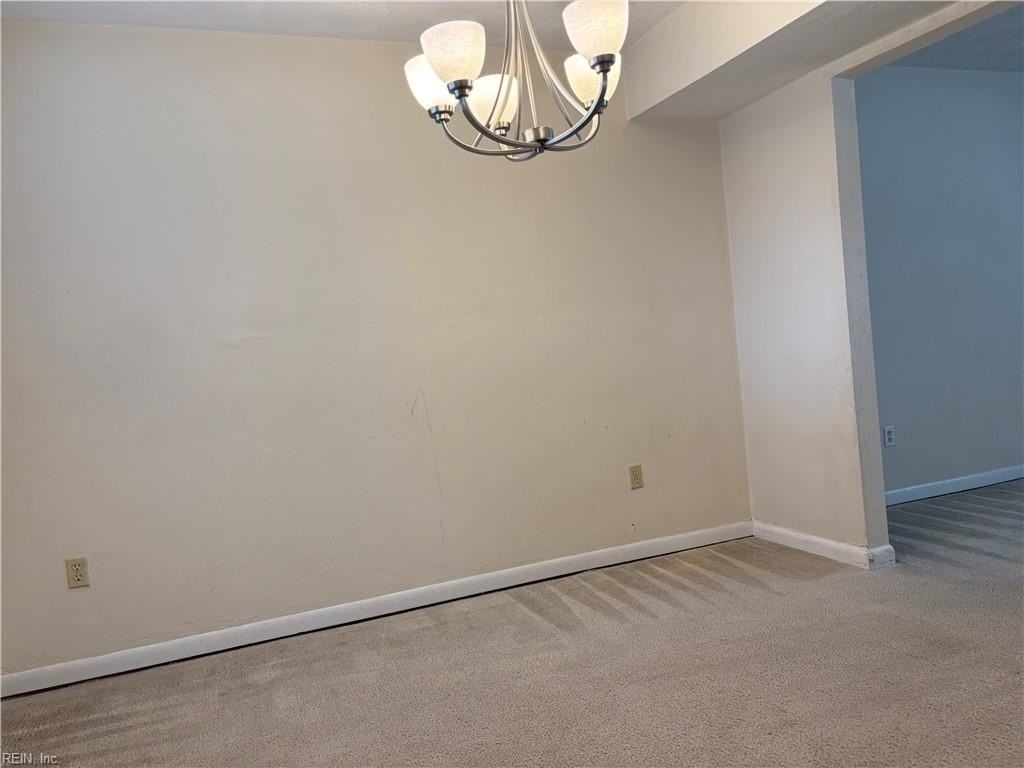 441 Woodlake Rd - Photo 6 of 27