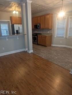 9553 18th Bay St - Photo 5 of 18