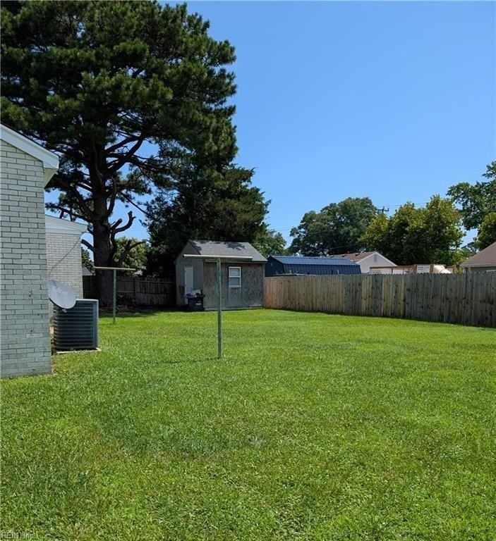 8200 Beatty St - Photo 2 of 8