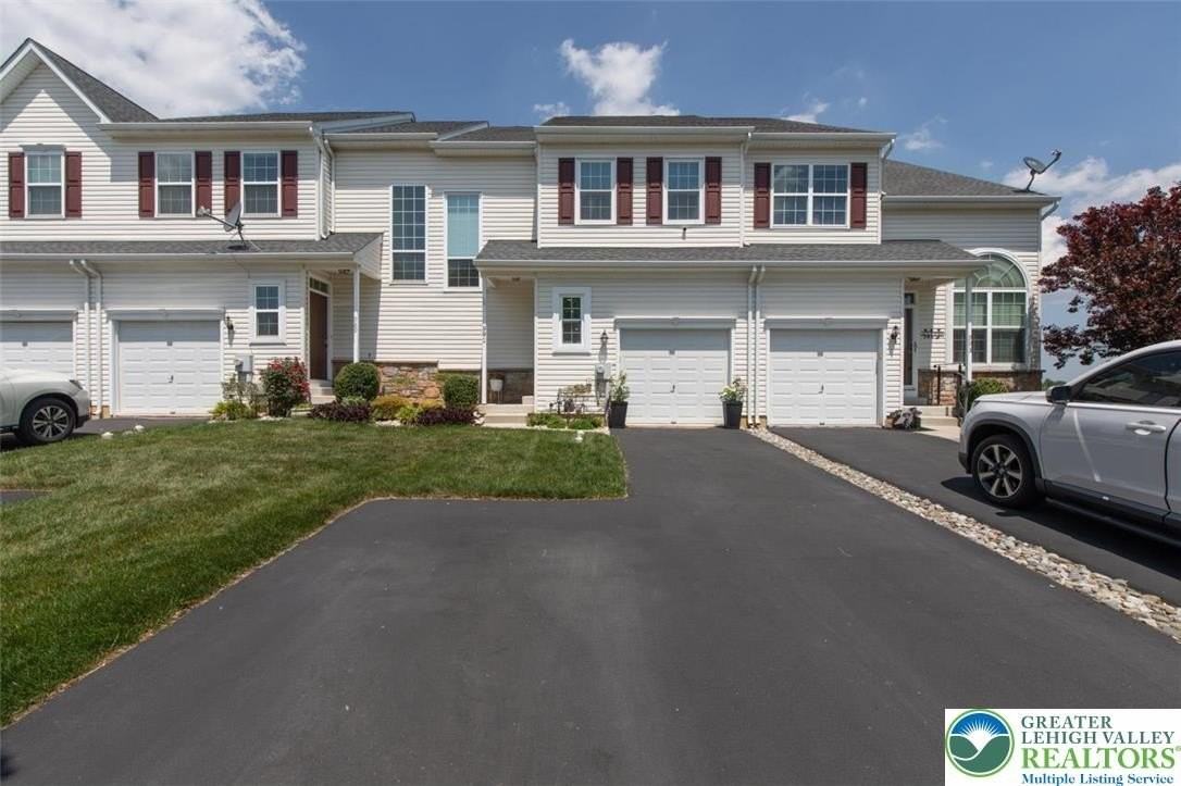991 King Way - Photo 2 of 50