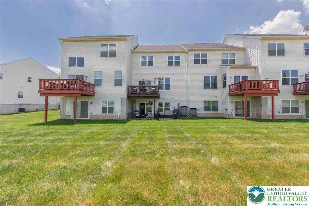 991 King Way - Photo 4 of 50