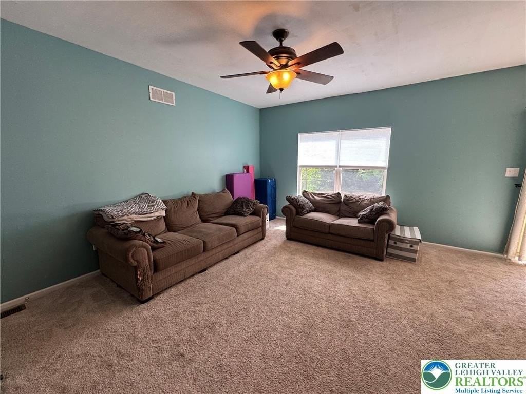 1081 Tudor Dr - Photo 6 of 41