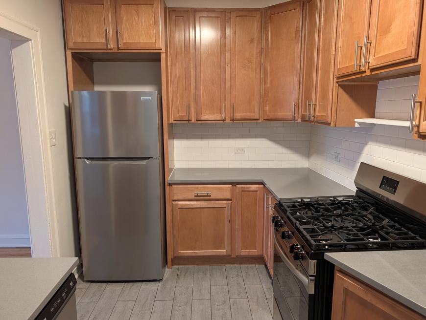 920 Judson Ave - Photo 5 of 10