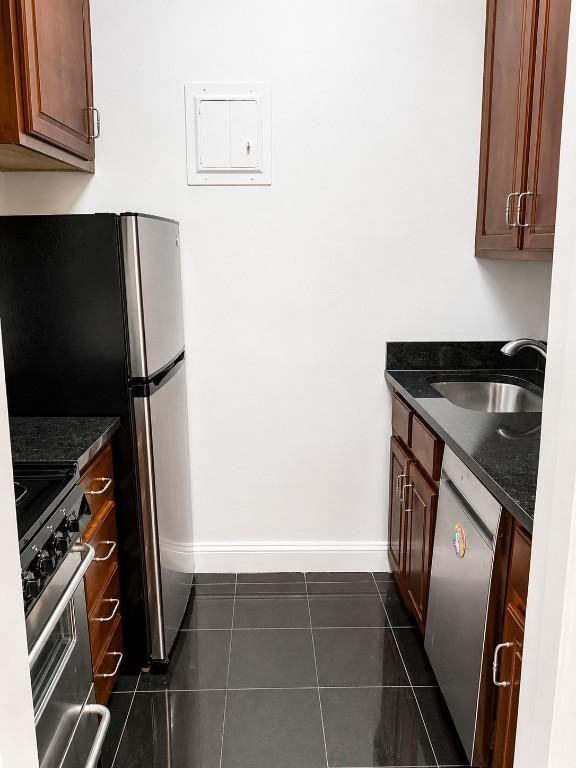 76 W 85th St - Photo 5 of 7