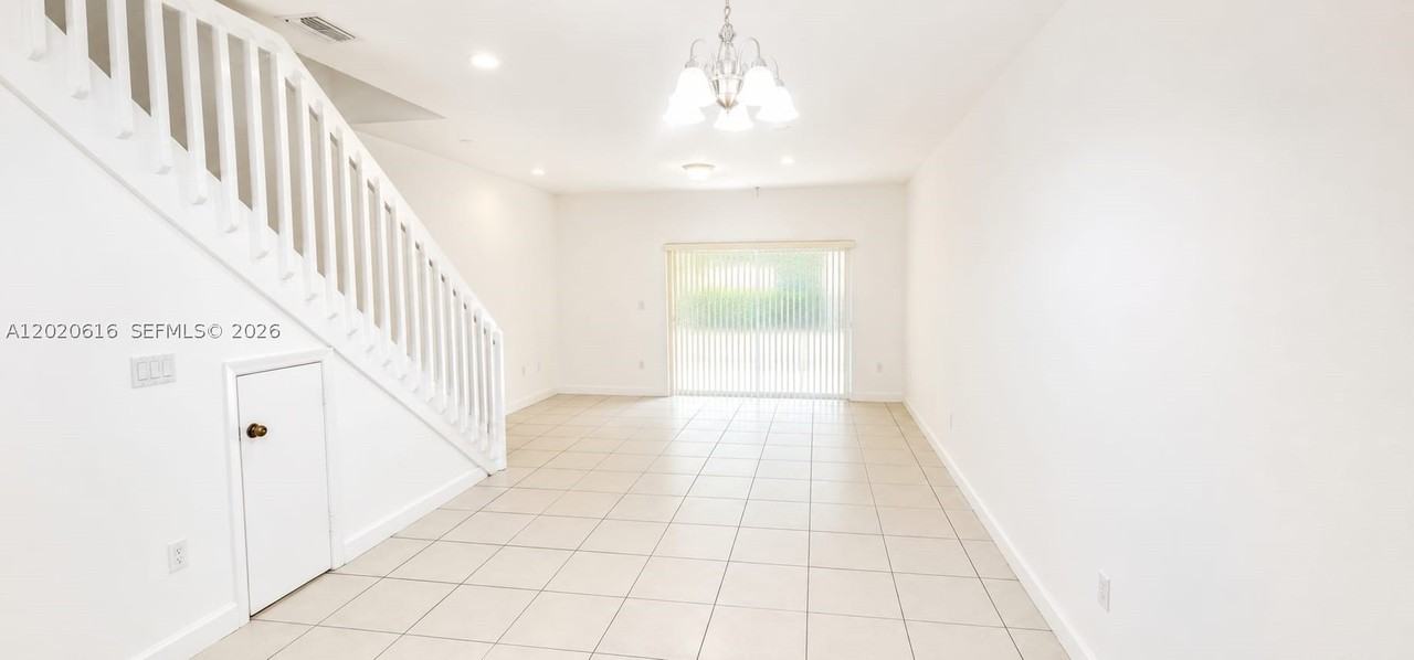 7931 Tuscany Ct #7931 - Photo 4 of 10