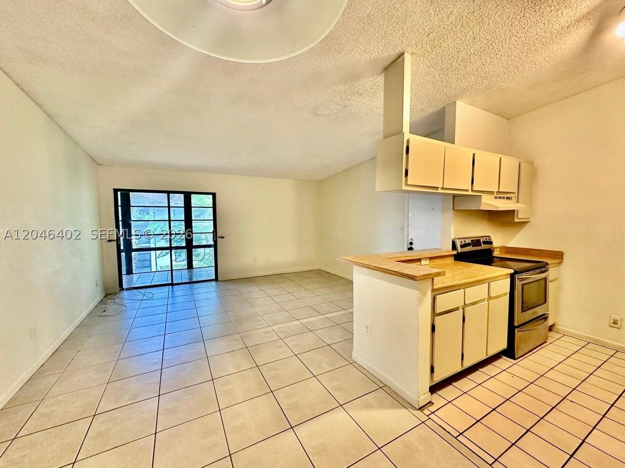 809 Ne 199th St #206-7 - Photo 4 of 16
