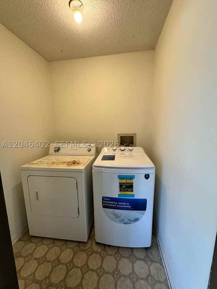 809 Ne 199th St #206-7 - Photo 6 of 16