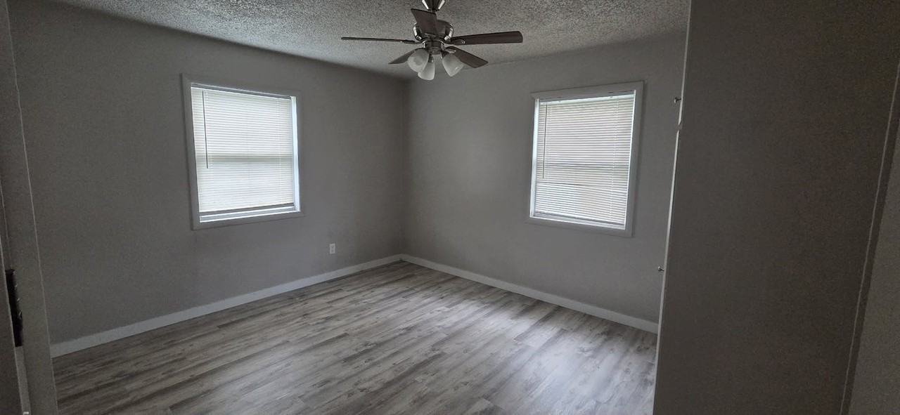 518 Baker Street, Unit 2 - Photo 7 of 7