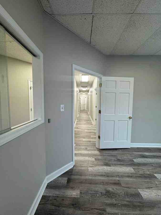 1919 Boulevard Street, Unit E - Photo 4 of 14
