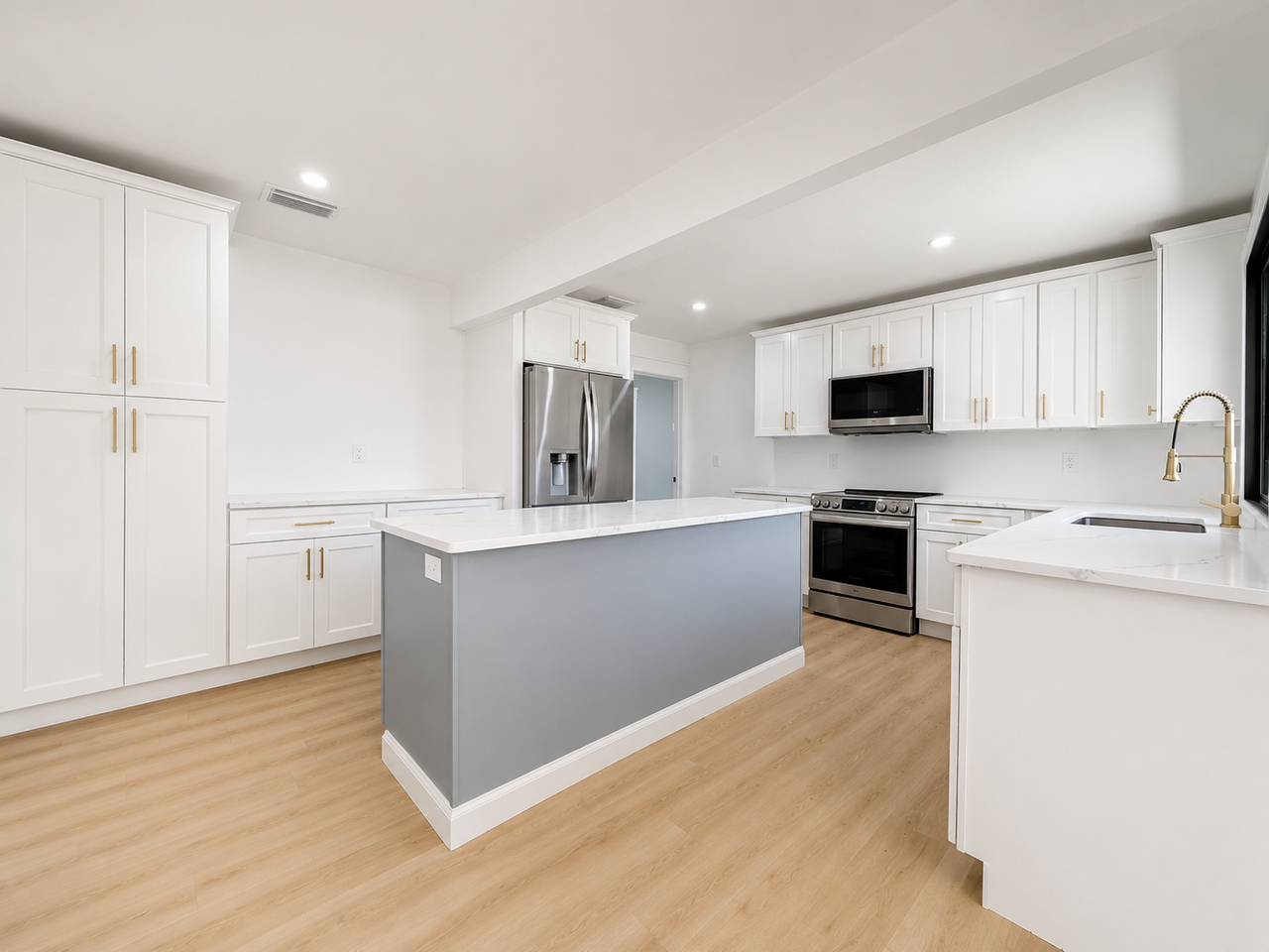 5419 4th St #1 - Photo 2 of 24