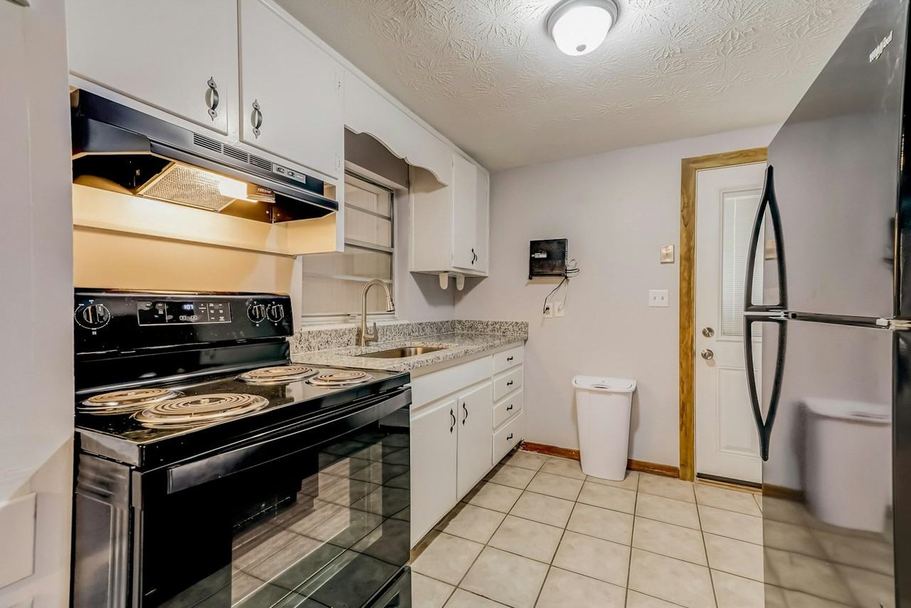 7387 Dostie Drive East, Unit R2 - Photo 2 of 8