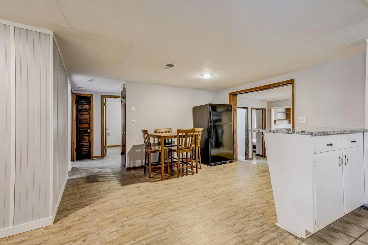 7387 Dostie Drive East, Unit R2 - Photo 3 of 8