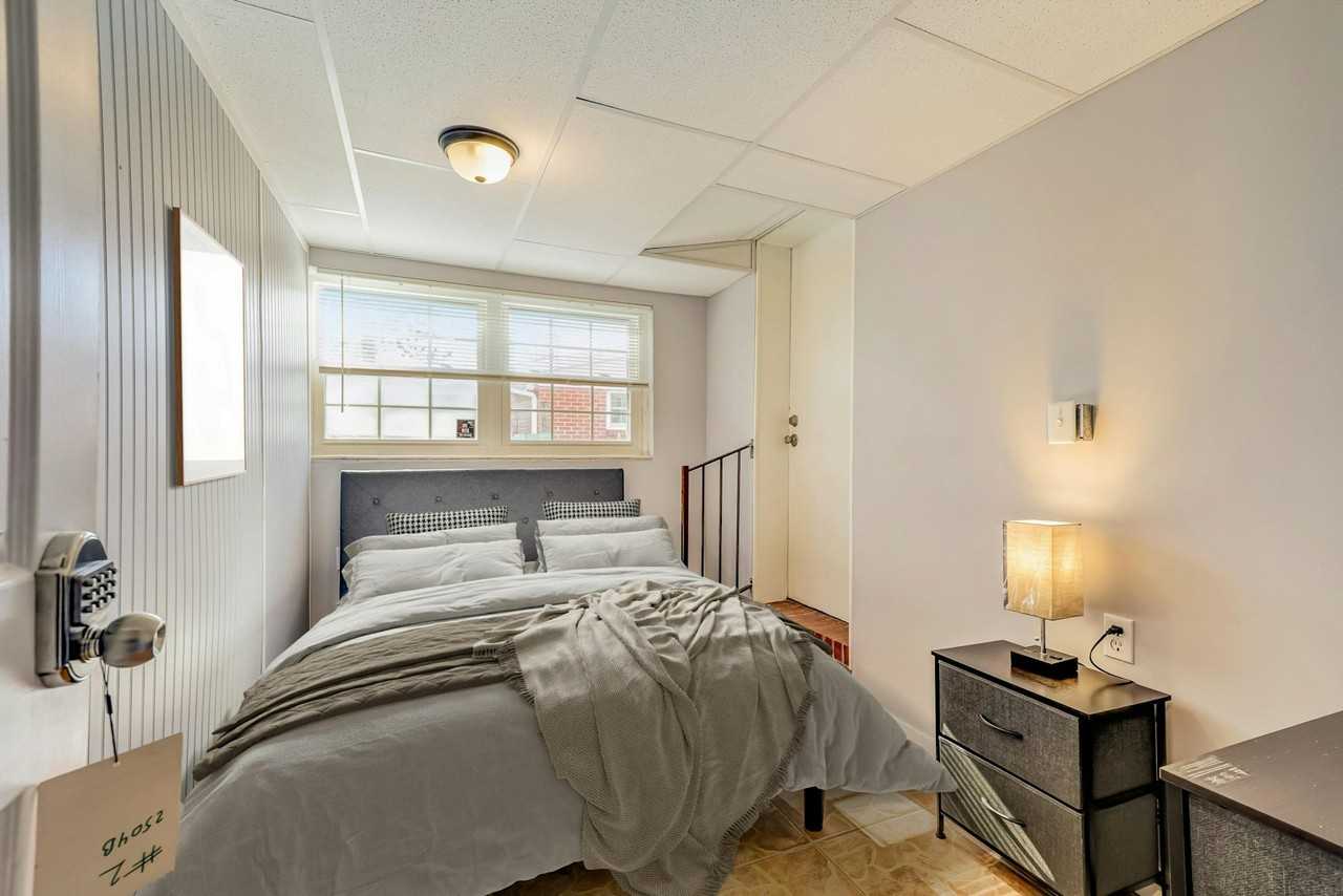7387 Dostie Drive East, Unit R2 - Photo 5 of 8