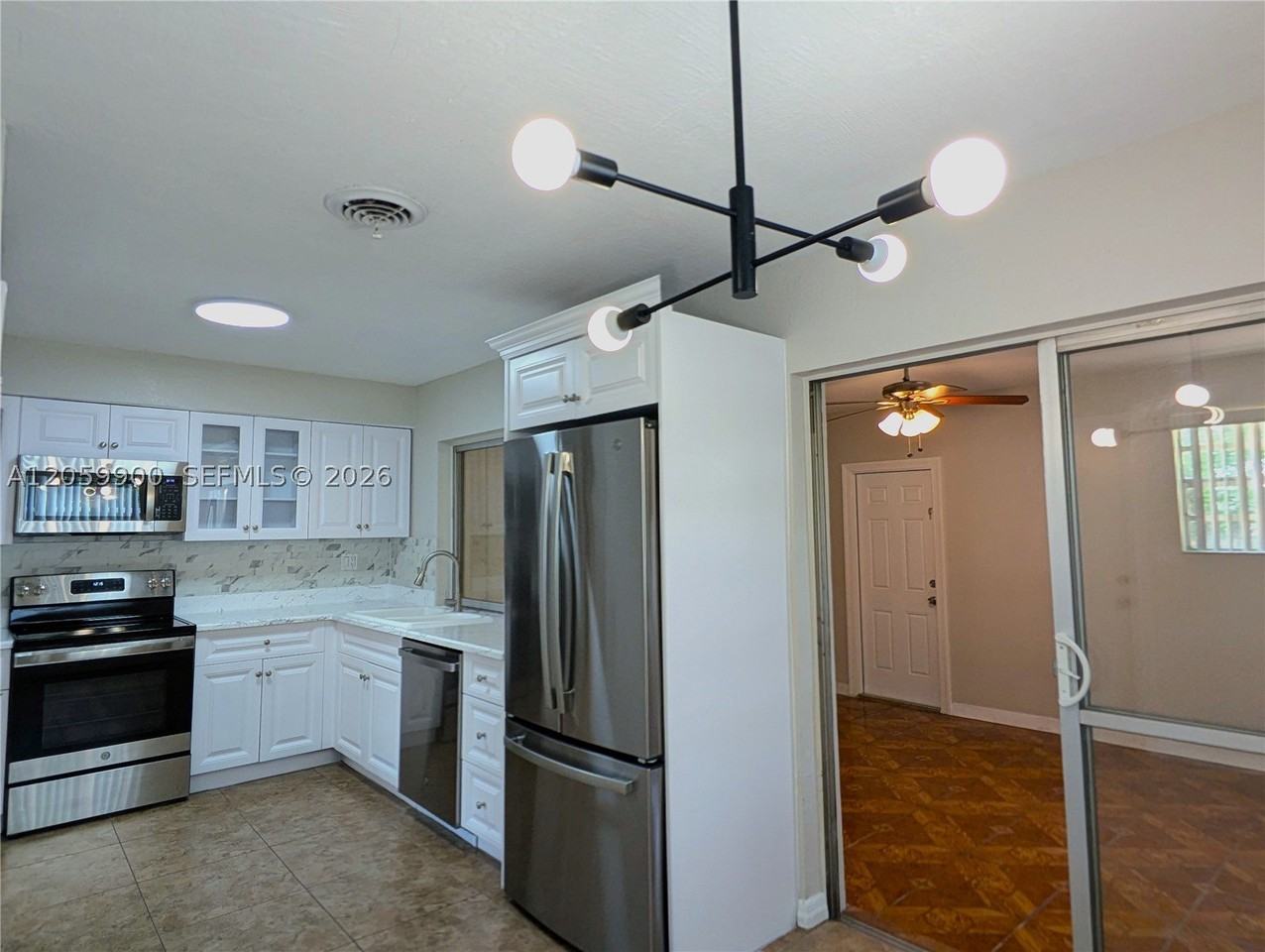 5821 Nw 12th Ct - Photo 4 of 28