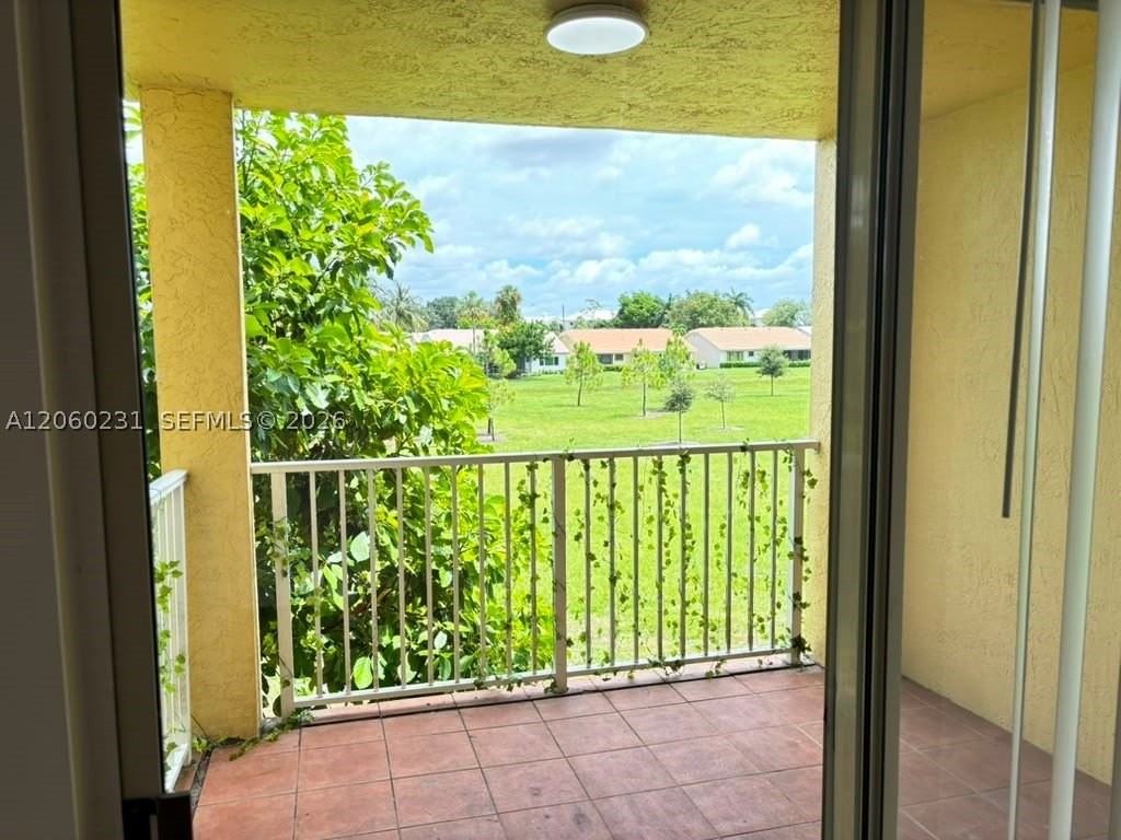 6292 La Costa Dr #H - Photo 4 of 22
