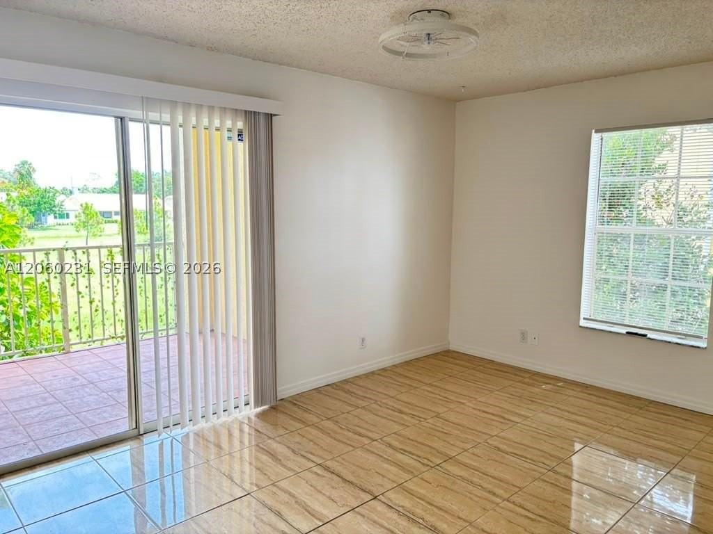 6292 La Costa Dr #H - Photo 5 of 22