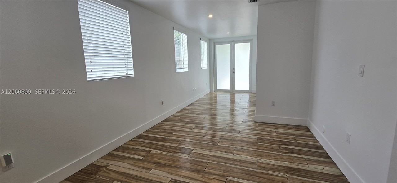 3675 Thomas Ave #3675 - Photo 6 of 32