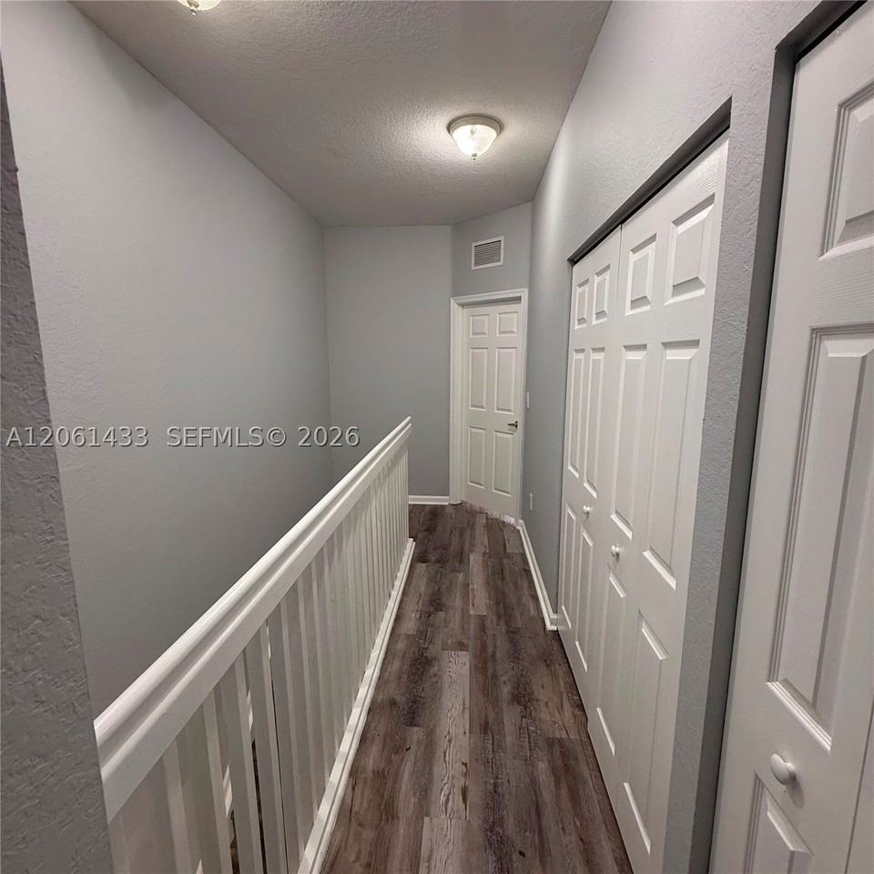 8811 S Isles Cir #8811 - Photo 7 of 17