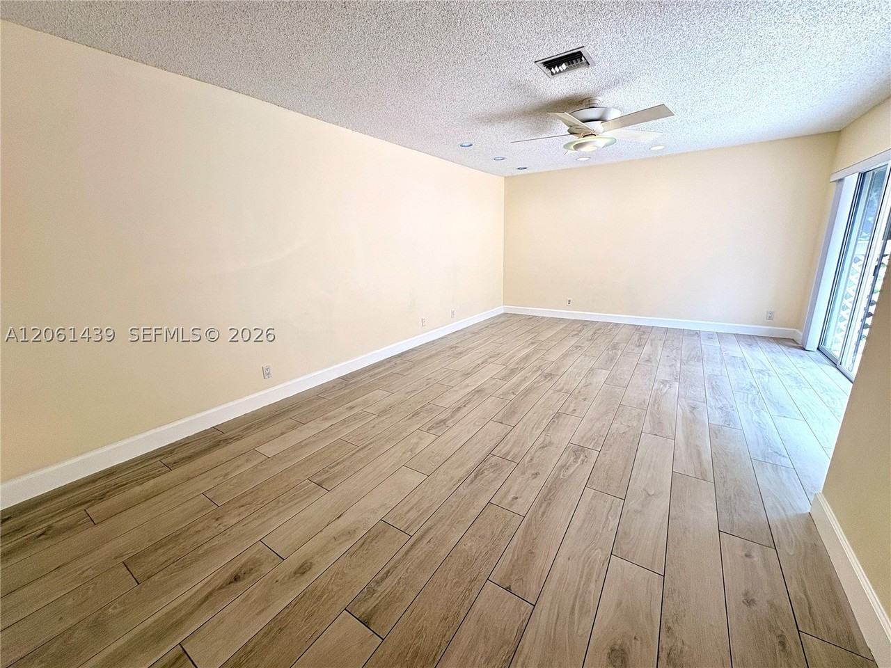 11196 Long Boat Dr - Photo 3 of 27