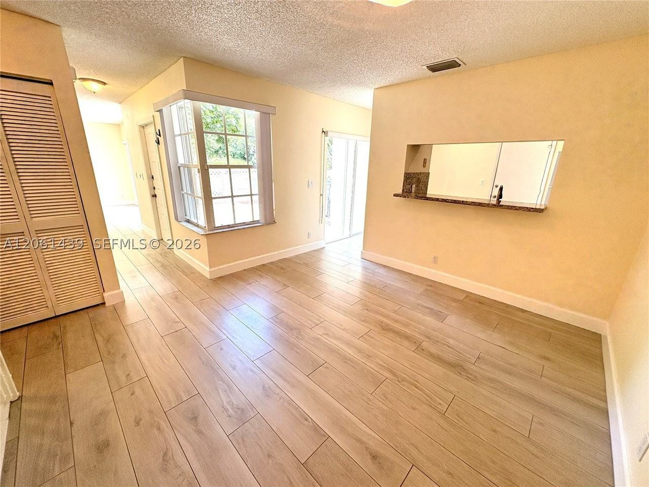 11196 Long Boat Dr - Photo 6 of 27