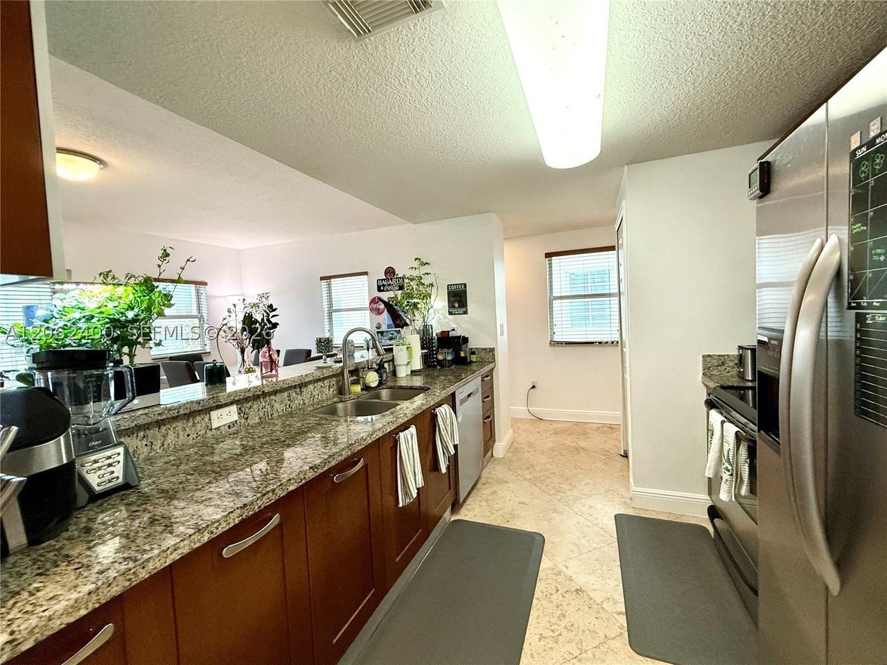 1033 Sw 9th Ct #M2 - Photo 4 of 23