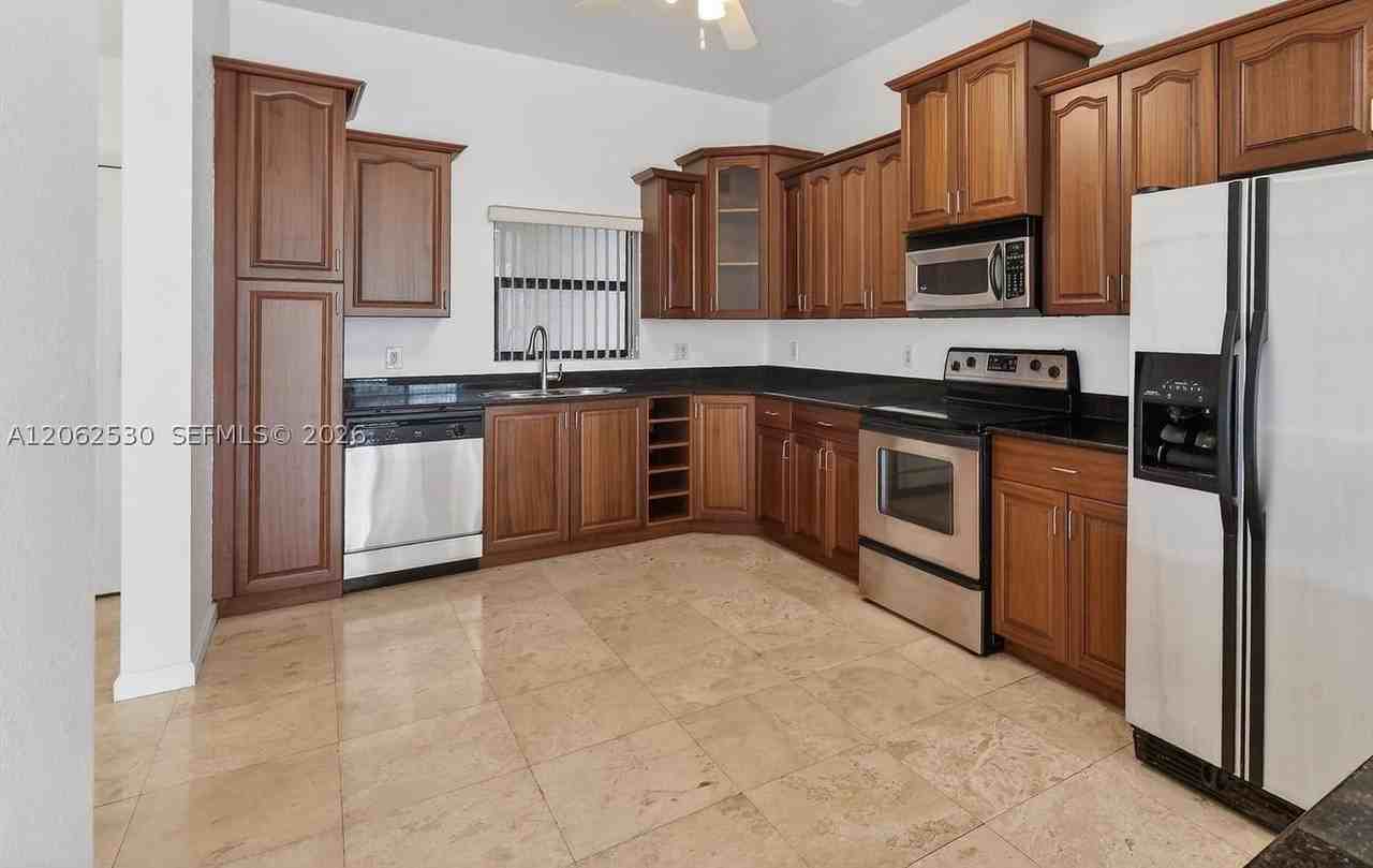 1650 Presidential Way #208 - Photo 4 of 19