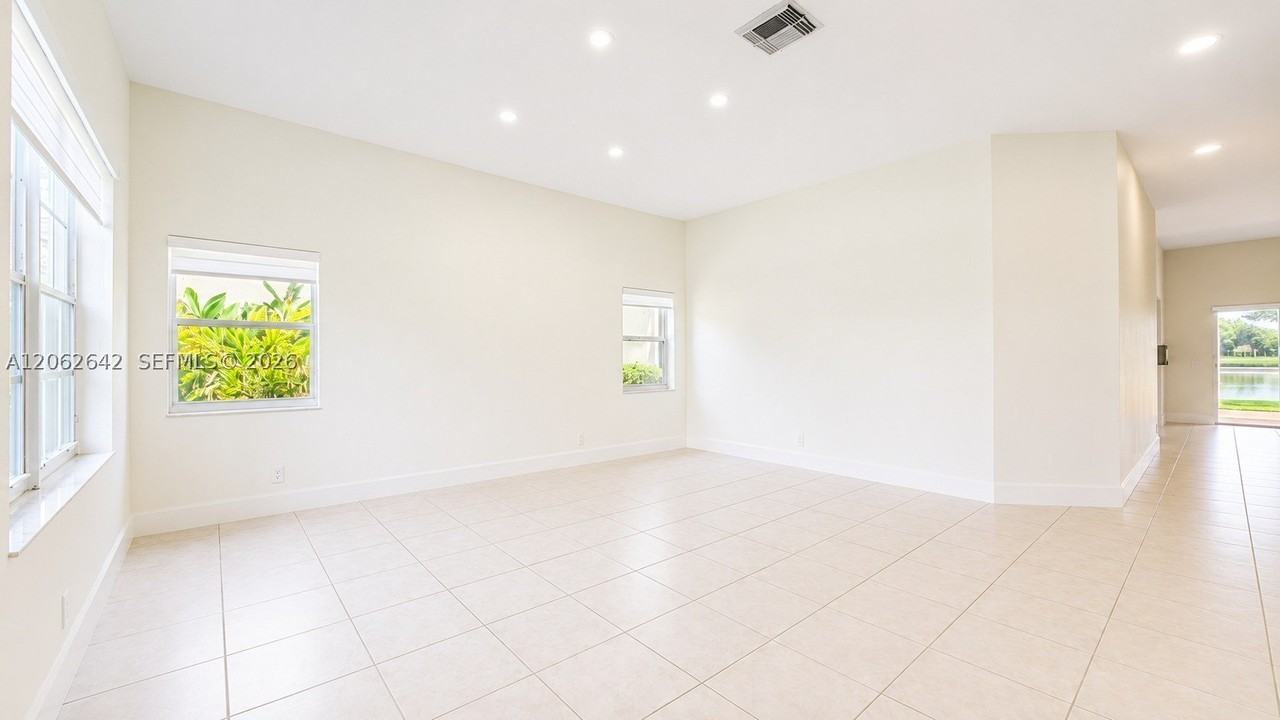 4310 Diamond Way #4310 - Photo 7 of 23
