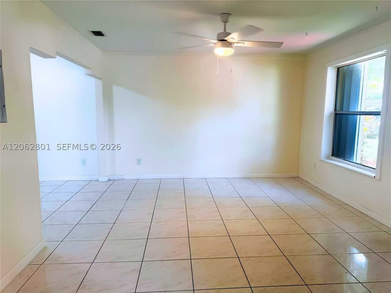 672 Ne 130th St #672 - Photo 3 of 17