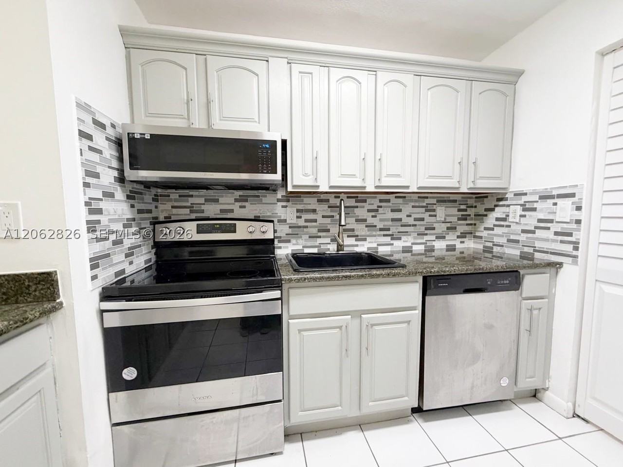 20681 Ne 4th Pl #101