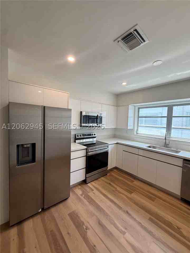 1532 Trillo Ave - Photo 6 of 16
