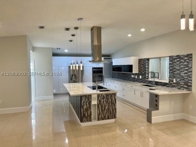 9845 Nw 25th Ter - Photo 3 of 34