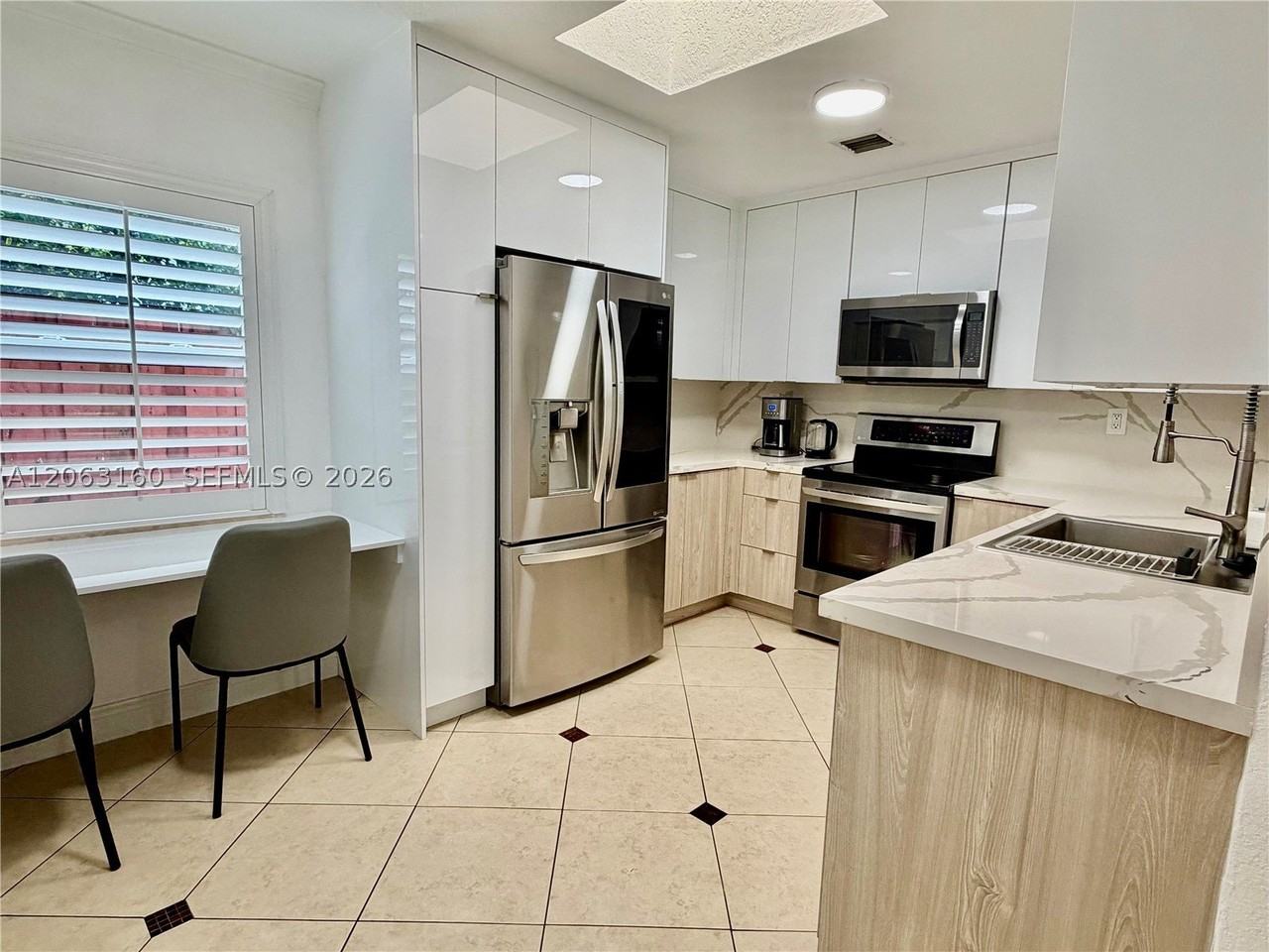 5744 Sw 54th Ter #0 - Photo 3 of 14