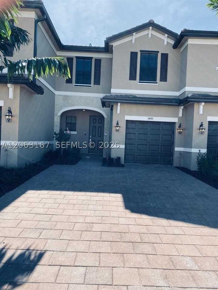 3470 W 106th Ter #3470 - Photo 2 of 9