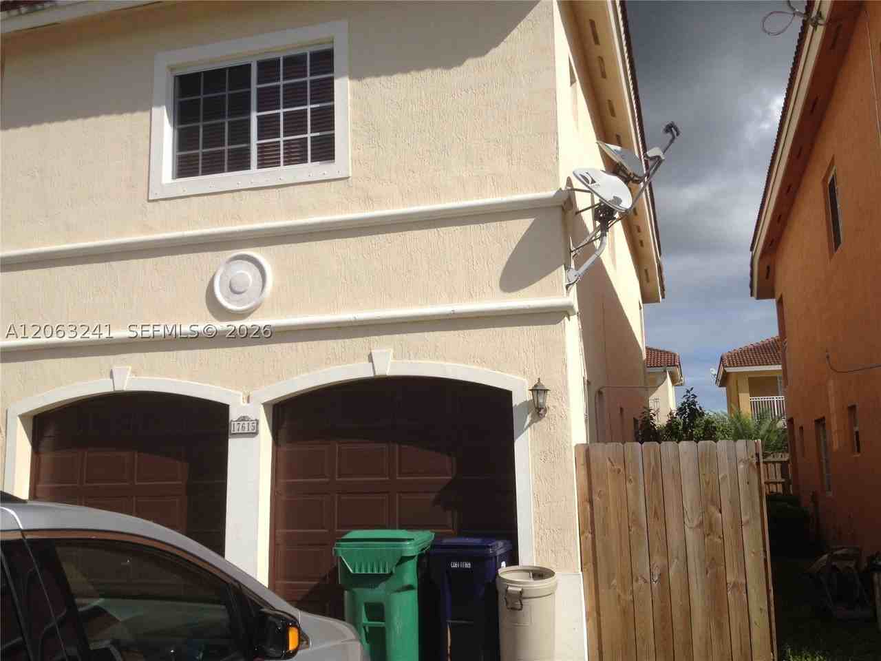 17615 Sw 135th Ave - Photo 6 of 22
