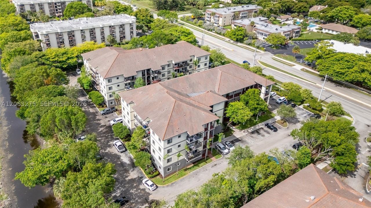 2851 Riverside Dr #207N - Photo 2 of 30