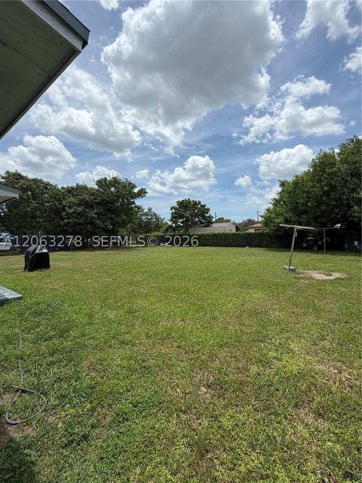 10442 Sw 180th St #10442 - Photo 4 of 10