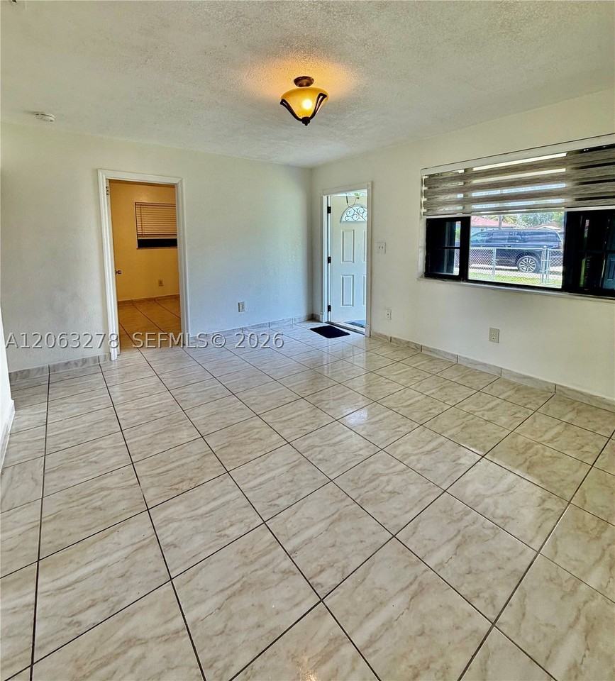 10442 Sw 180th St #10442 - Photo 5 of 10