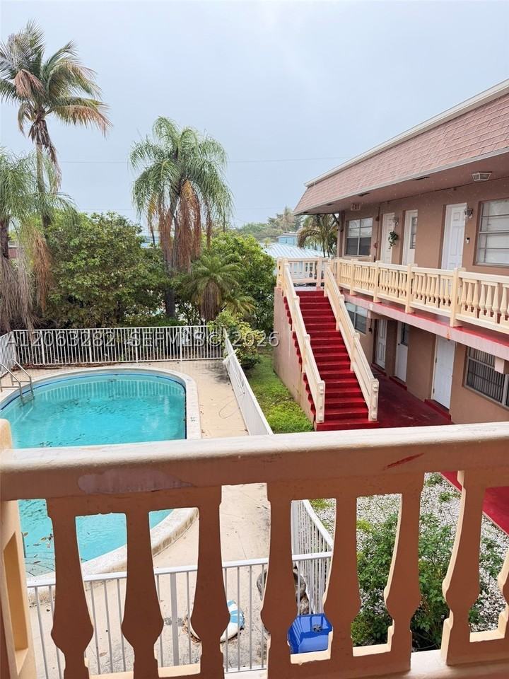 241 Se 9th Ave #203