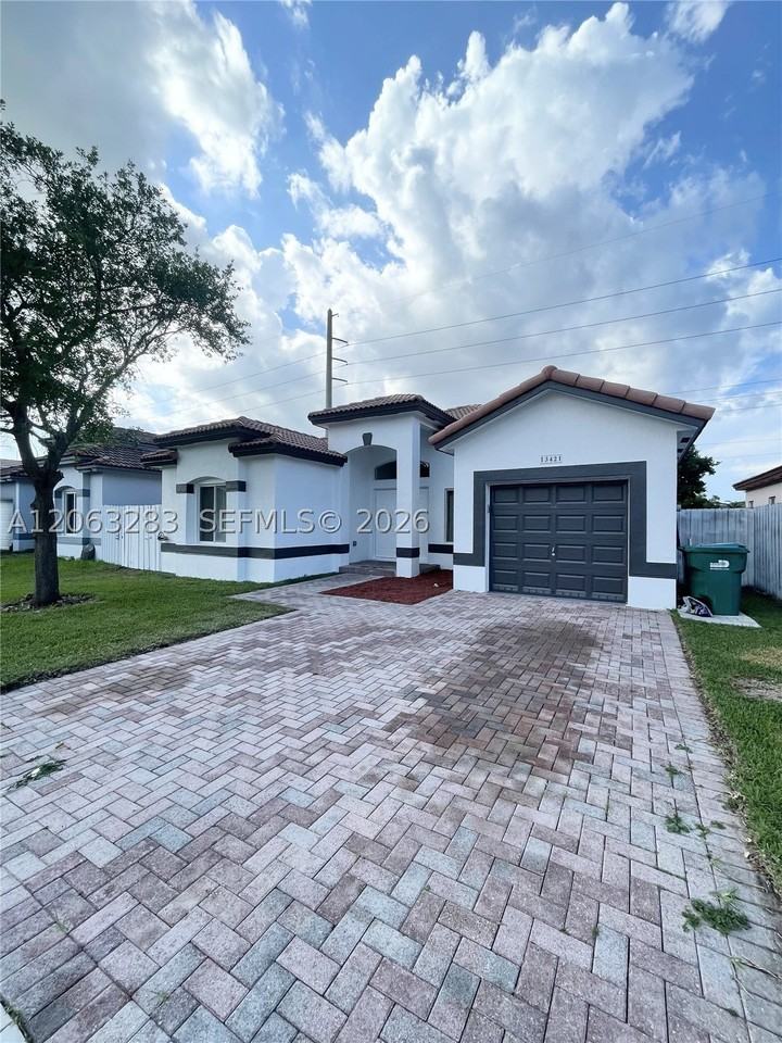 13421 Sw 280th Ter - Photo 2 of 8