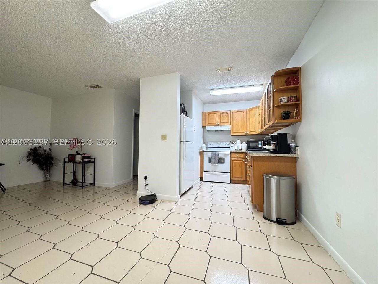 10765 Sw 4th St #8 - Photo 2 of 15