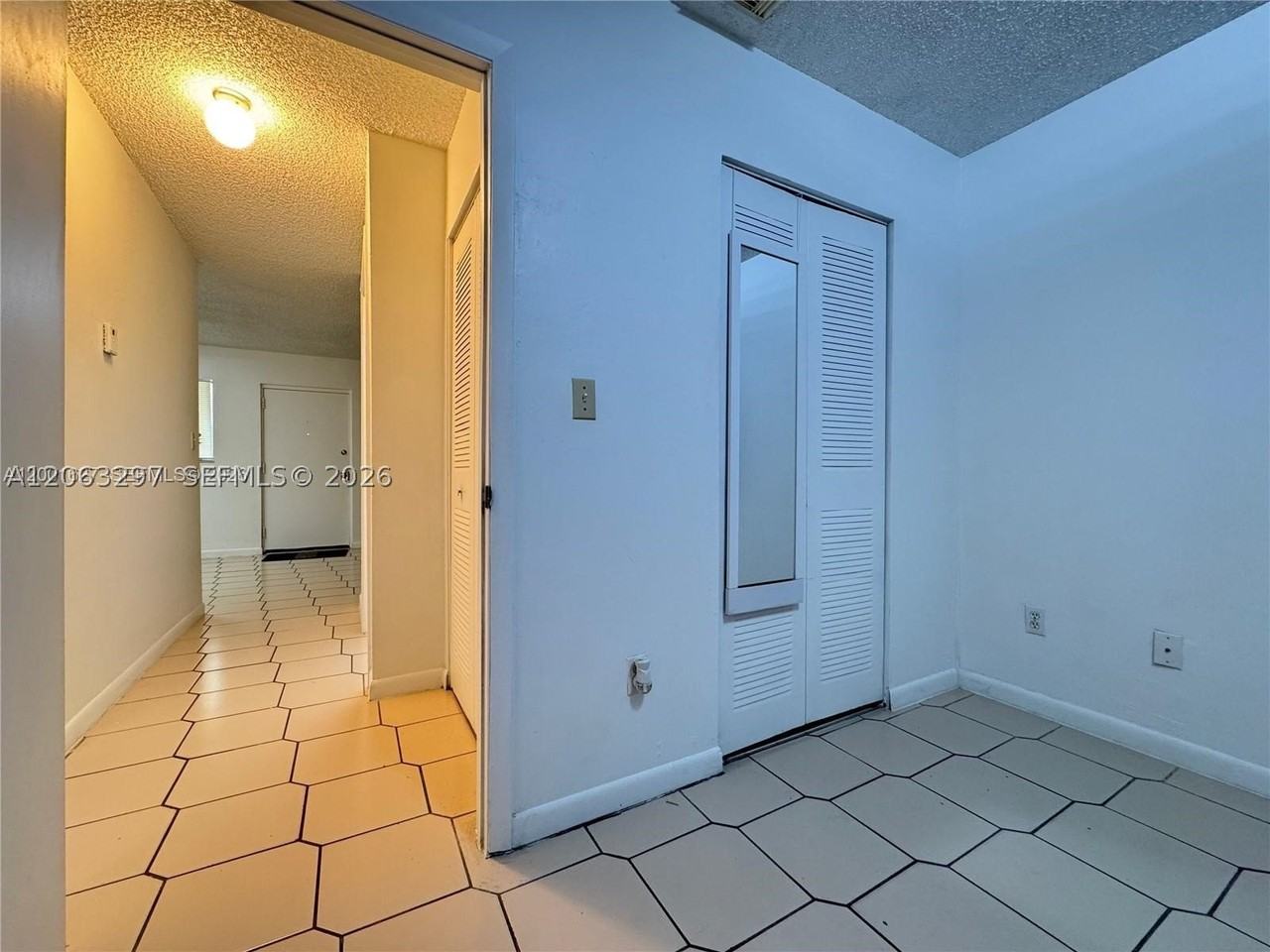 10765 Sw 4th St #8 - Photo 7 of 15