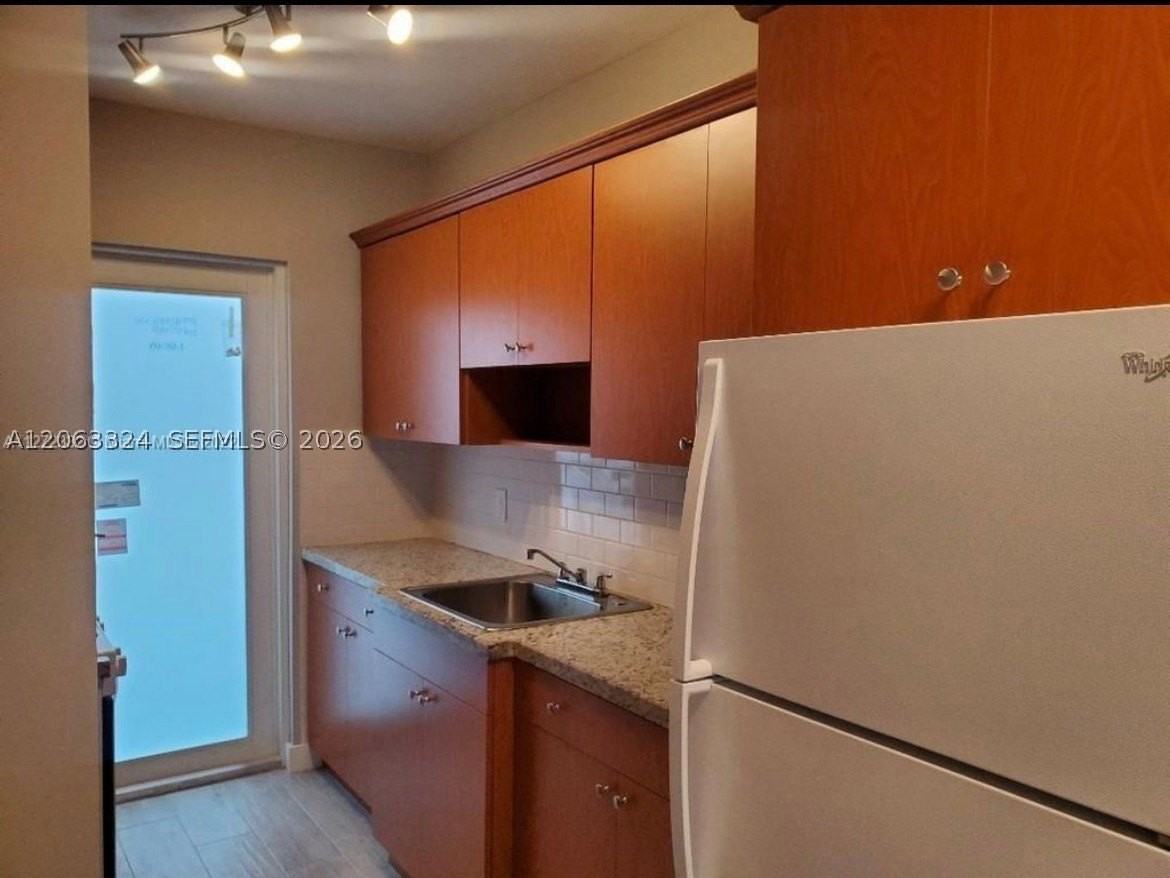 8035 Byron Ave #2 - Photo 3 of 11