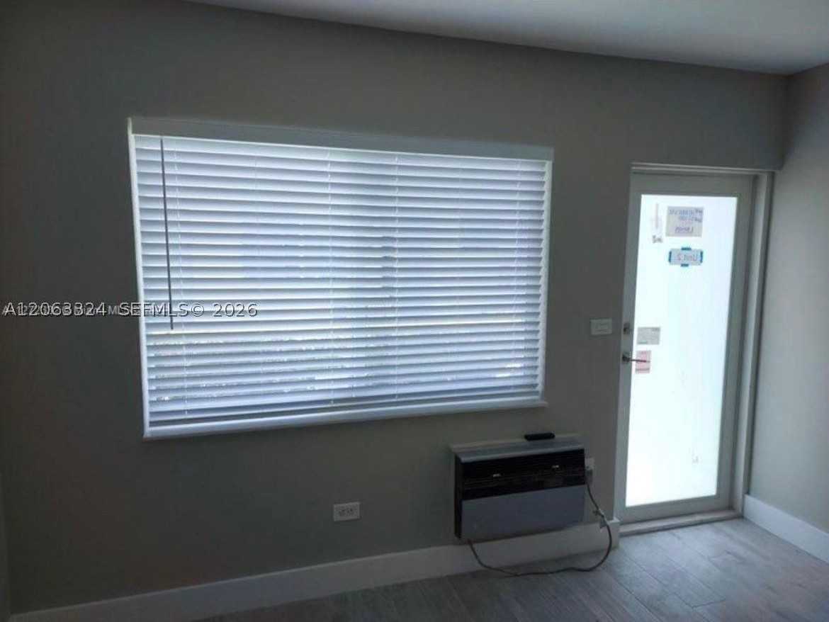8035 Byron Ave #2 - Photo 5 of 11