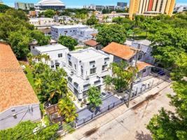 featured image of 128 Nw 9th Ave #2