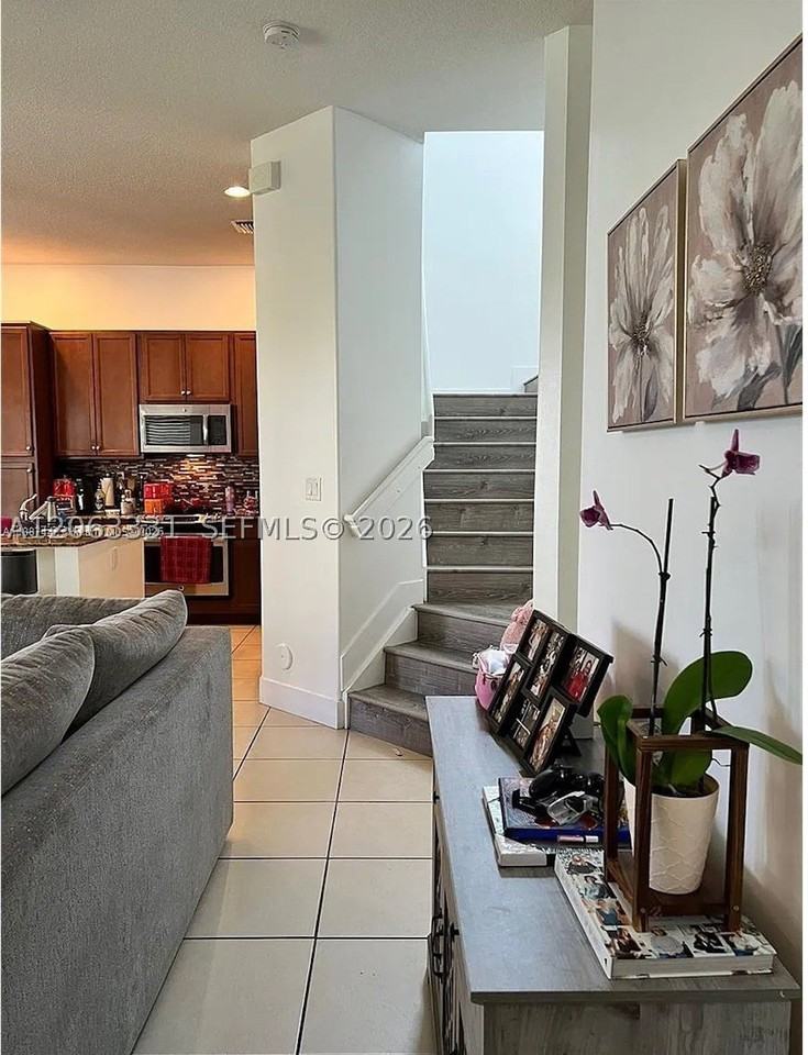 3214 W 97th St #3214 - Photo 6 of 13