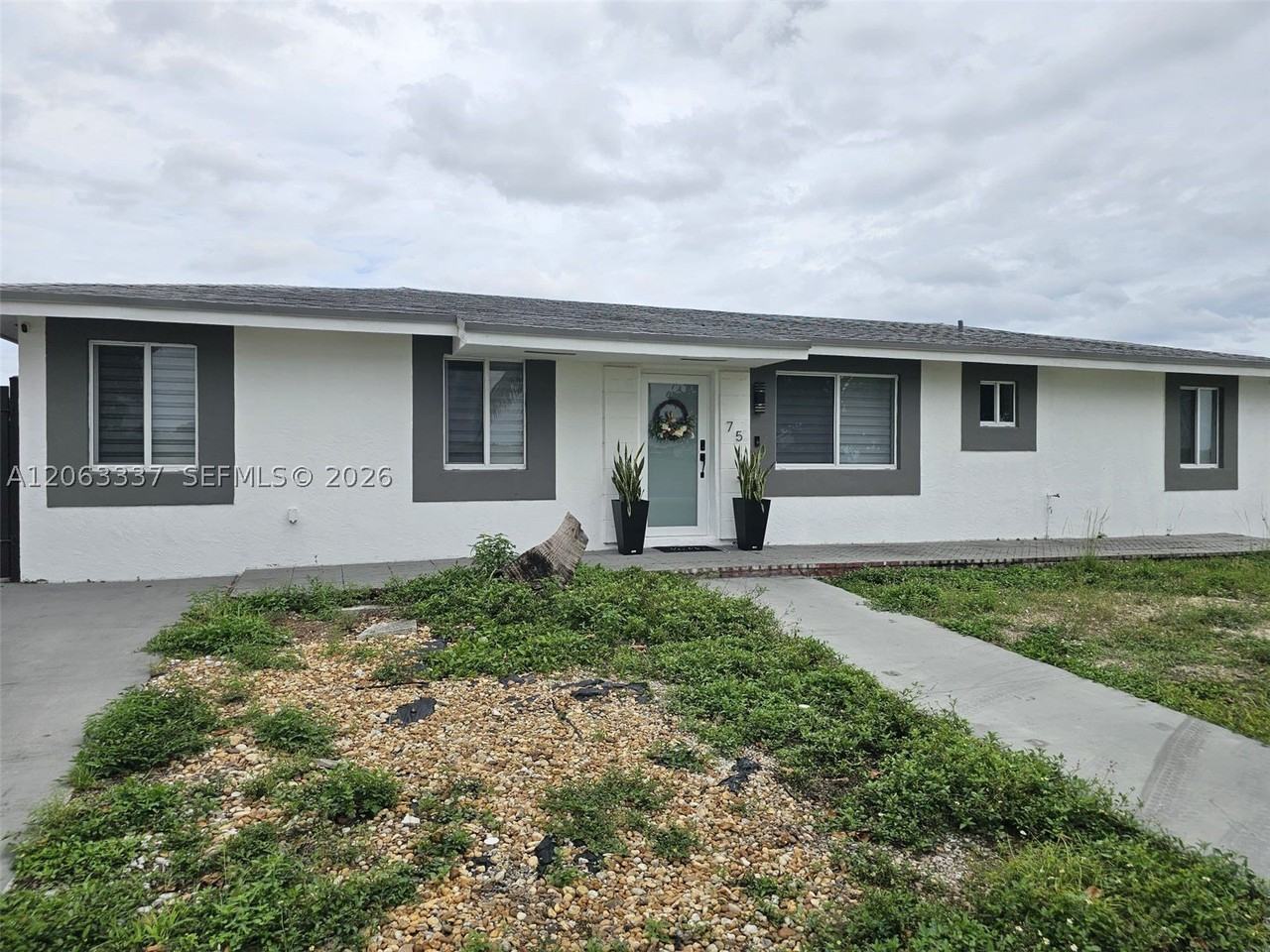 75 Sw 18th Ave - Photo 7 of 27