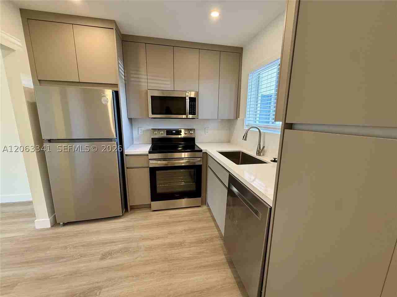 400 Waterway Dr S #108 - Photo 4 of 48