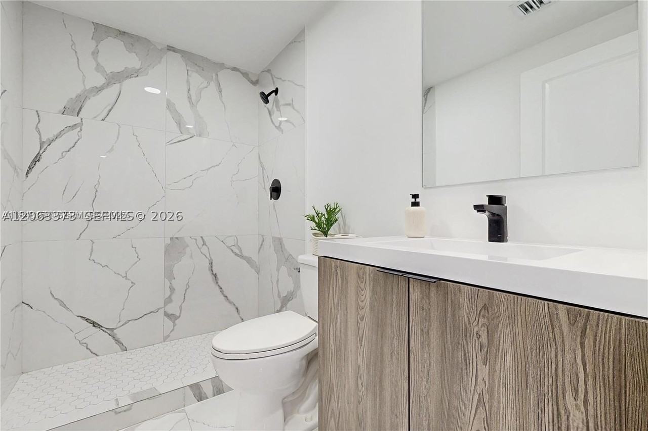 14539 Sw 262nd St #1 - Photo 7 of 11