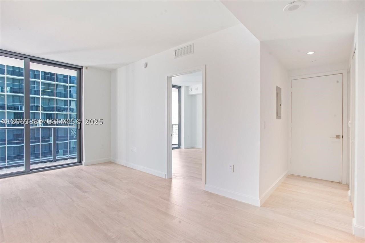 55 Sw 9th St #1907