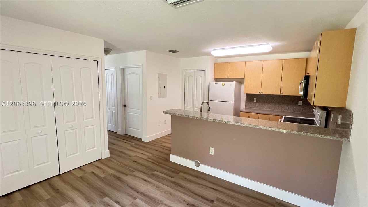 22721 Sw 88th Pl #9-19 - Photo 5 of 35